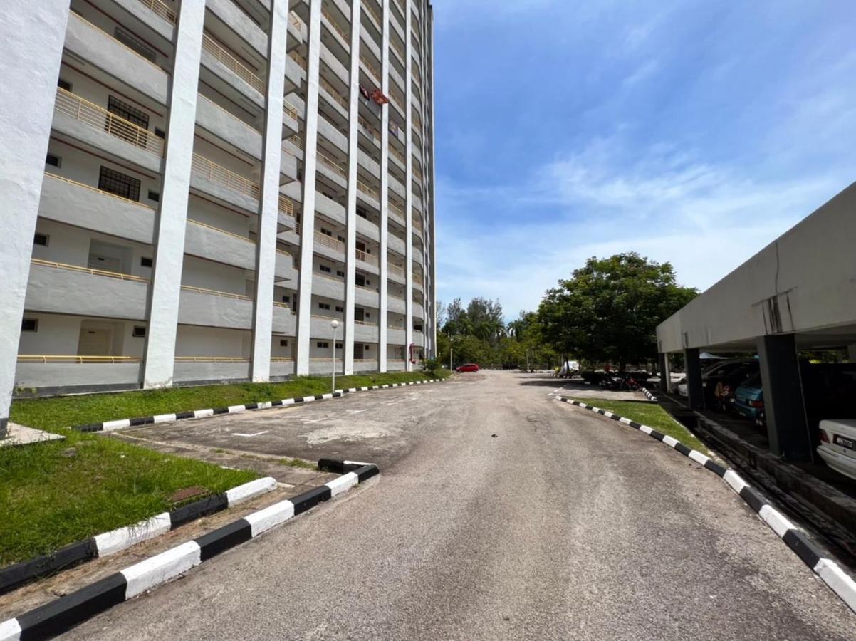 Maya Apartment Bay View Villas Петалинг Джая Екстериор снимка