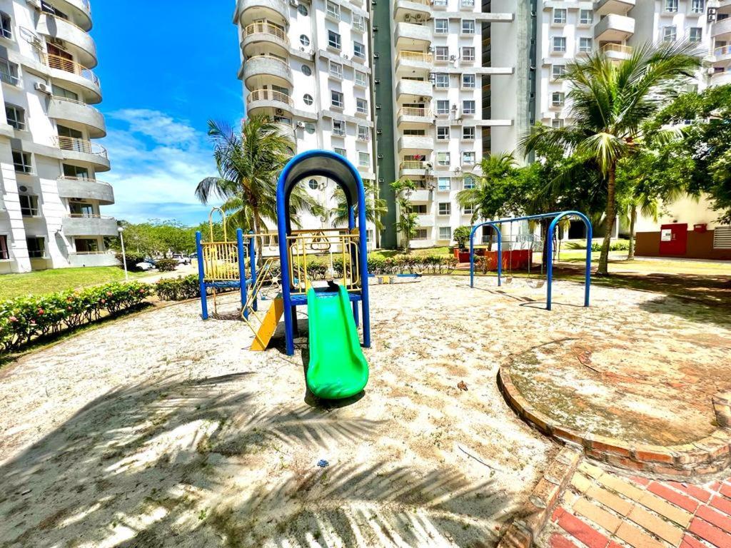 Maya Apartment Bay View Villas Петалинг Джая Екстериор снимка